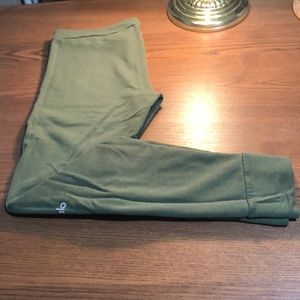 Alo green joggers large